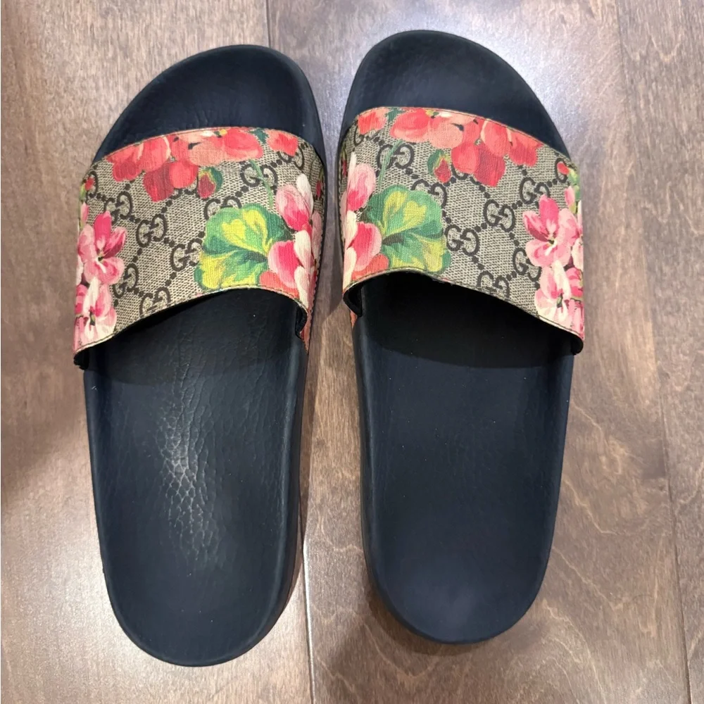 Gucci GG Blooms Supreme-canvas slides